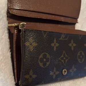 Louis Vuitton Bi-fold Brown Monogram Wallet Porto Mone Billet Tresor Change Zip